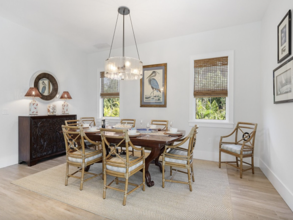 Beachside Four Bedrooms Vacation Home in Anna Maria